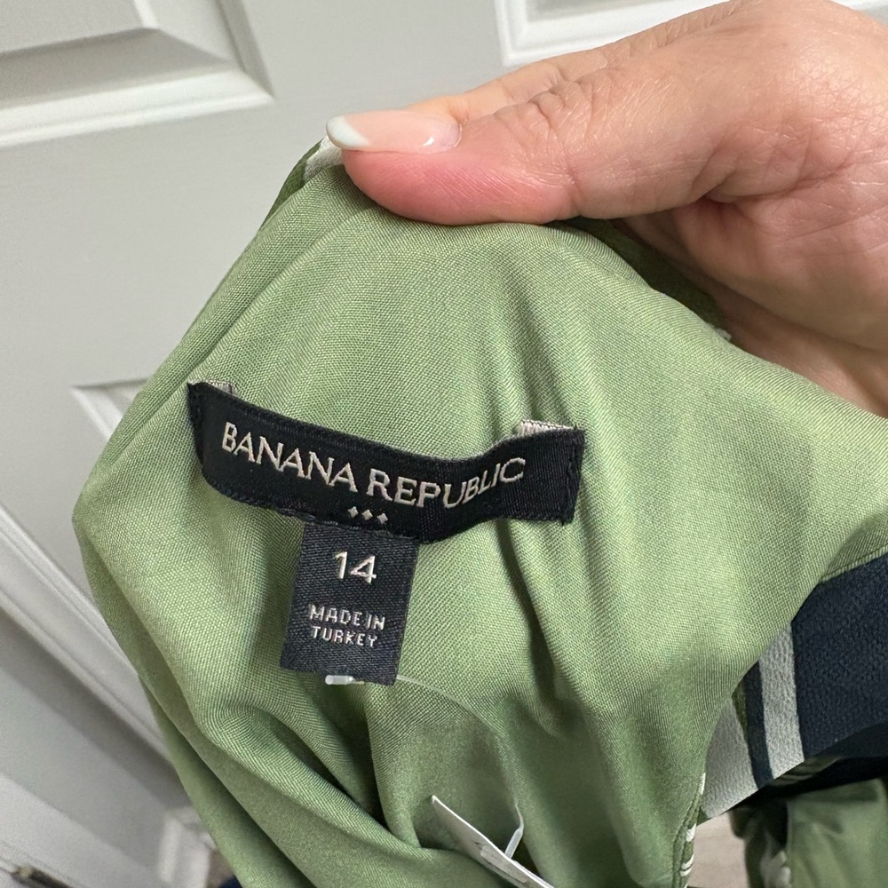 Banana Republic Green One Shoulder Sundress - Picture 3 of 4